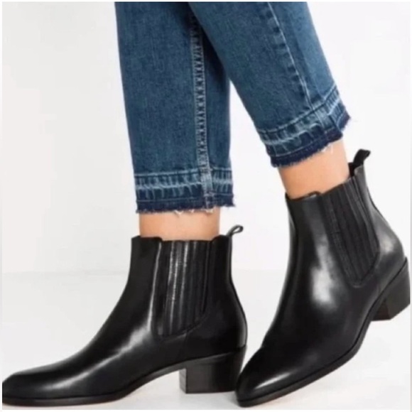 J. Crew Shoes - J.Crew Chelsea Boot Women Black Pull on Style #03002 Size 9